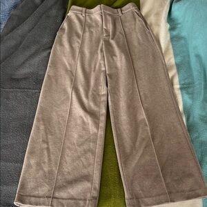 Uniqlo Wide Leg Trousers- thick material- size S